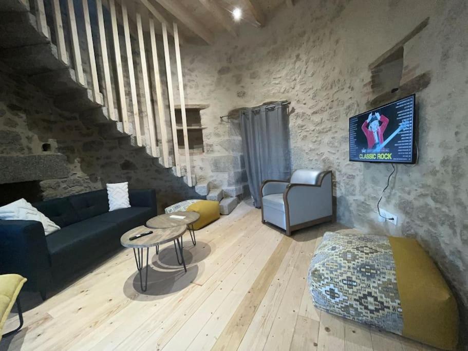 Loue Ancien Moulin A Vent Avec Piscine Et Jacuzzi Villa Neuvy-Bouin Exteriör bild